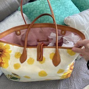 Dooney and Burke Cotton and leather tote